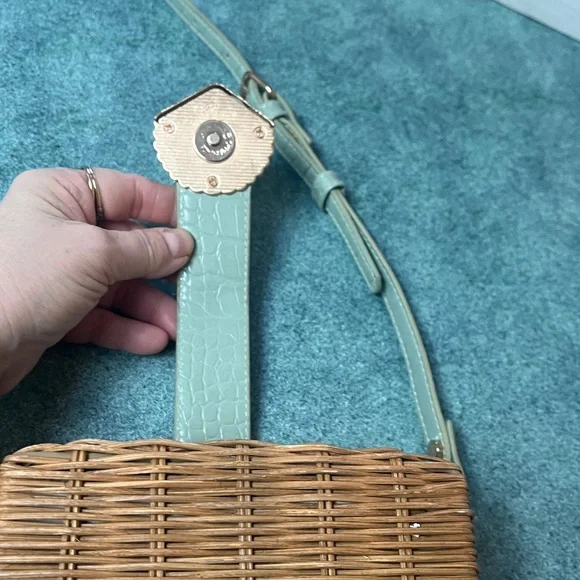 Top Shop Woven Wood Bag - Picture 9 of 11